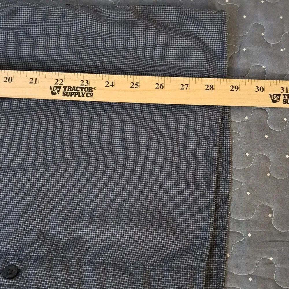 The North Face Men's Blue Short Sleeve Shirt size large